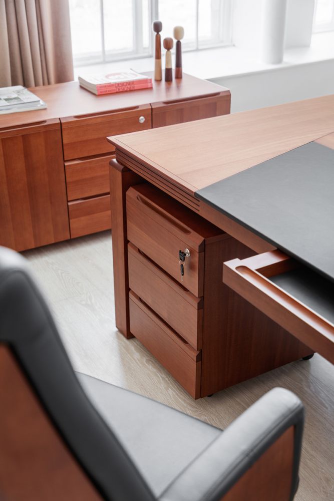 Кабинет Лаго | 
Lago